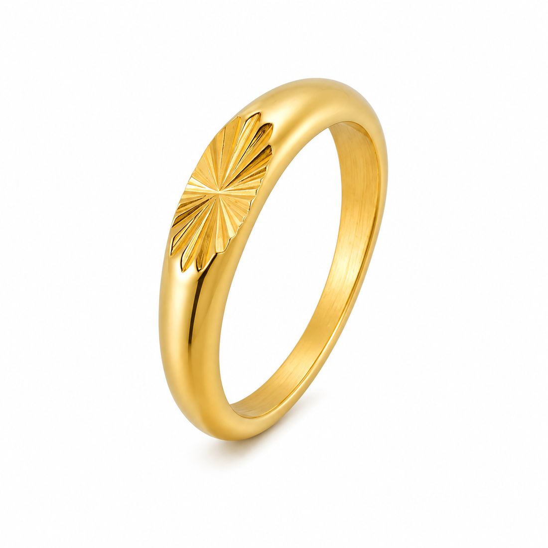 Anel Solaris masculino em aço inoxidável com relevo Sunburst dourado