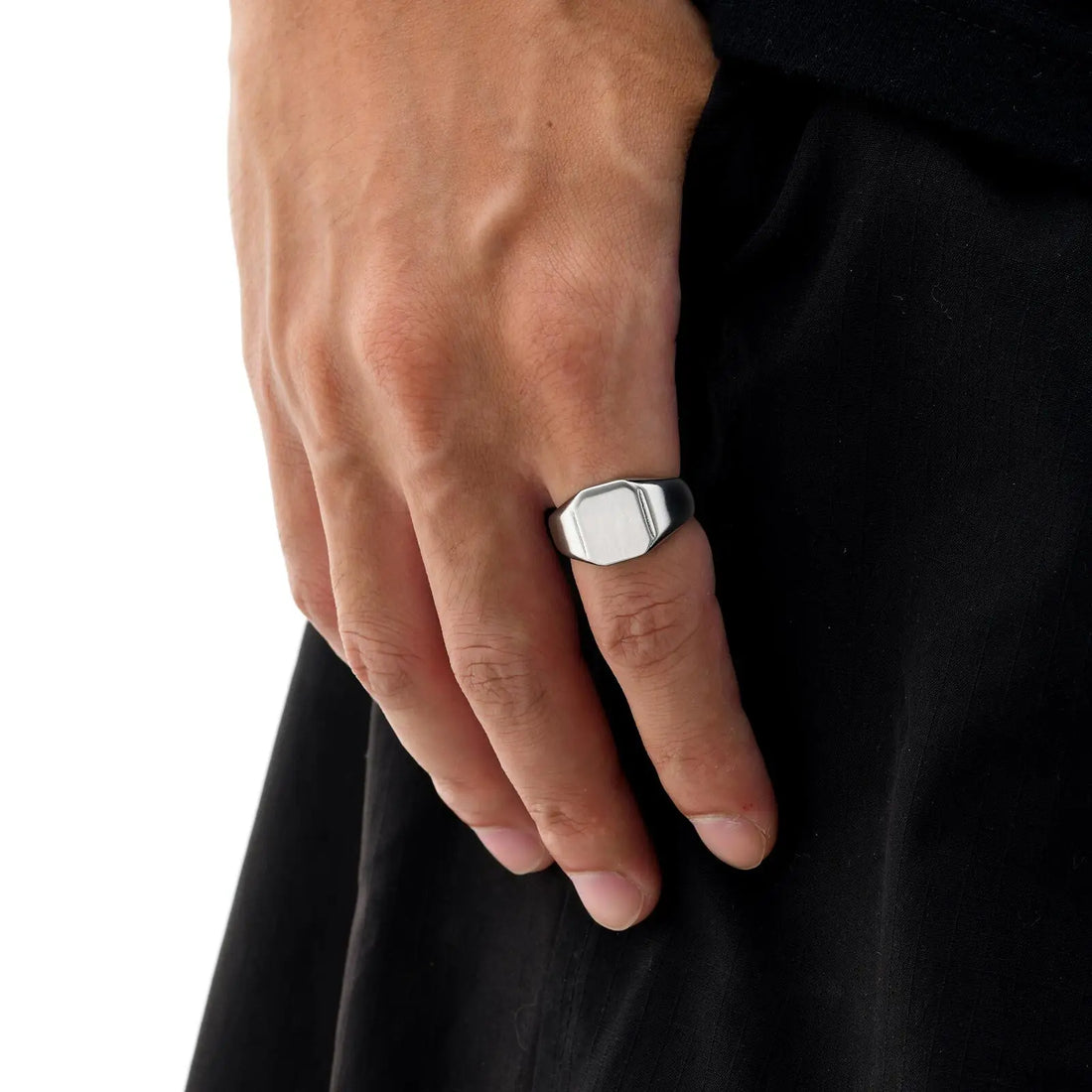 Anel Signet masculino em aço inoxidável escovado prata